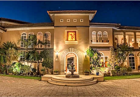 Hotel Esmeralda