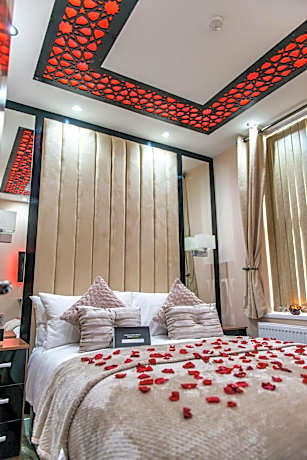 One-Bedroom Apartment with Spa Bath