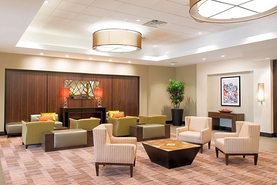 DoubleTree By Hilton Hotel Grand Rapids Airport