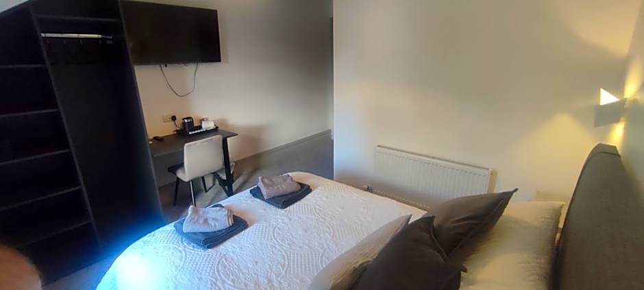 John Eoinìn's Bar and accommodation