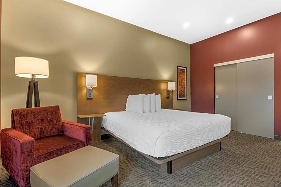 Best Western Plus Dauphin