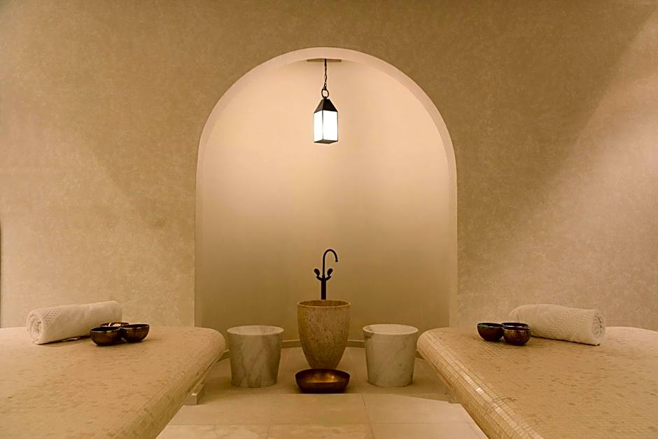 Al Bustan Palace, a Ritz-Carlton Hotel