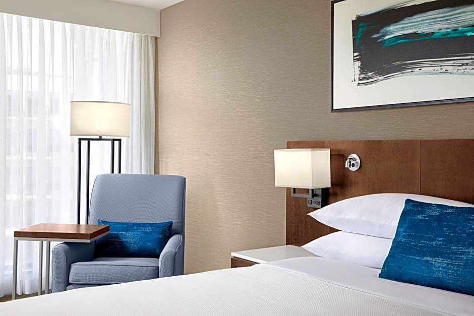 Delta Hotels by Marriott Thunder Bay
