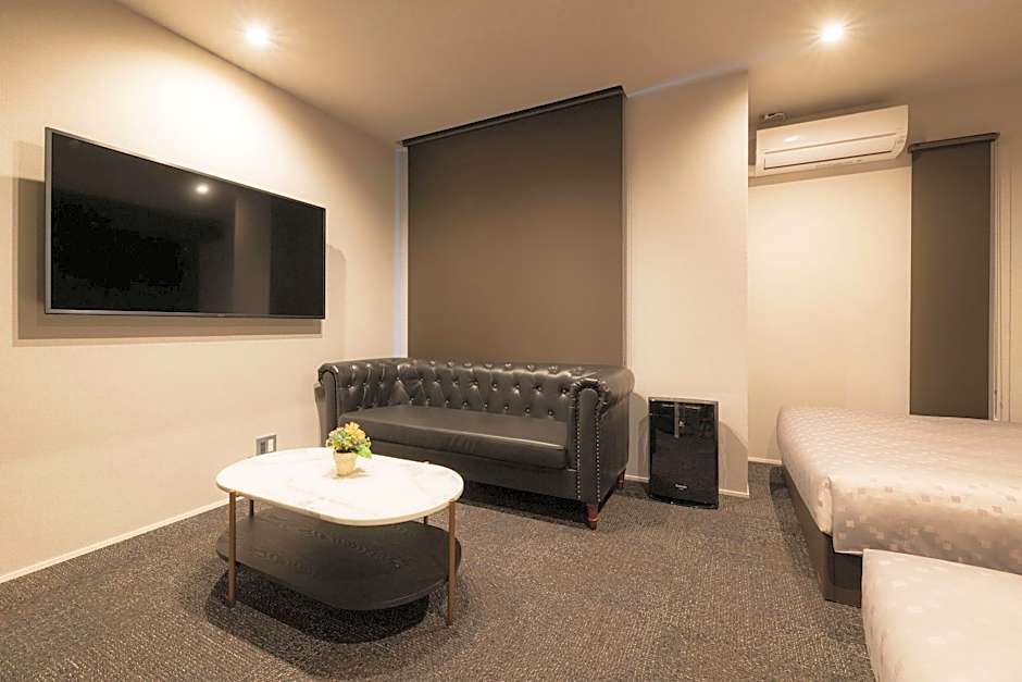 GRAND BASE Hakata Premium
