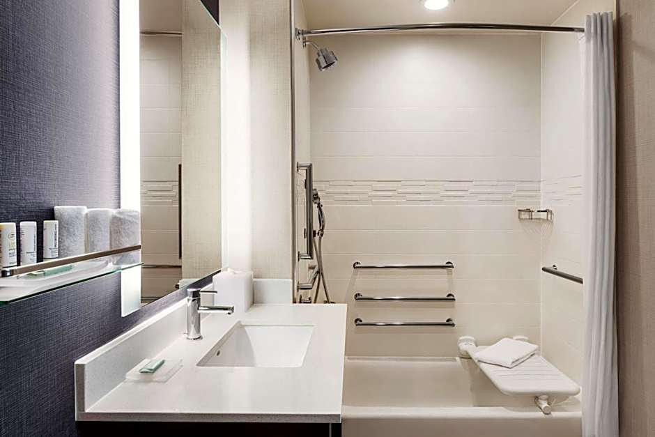 Residence Inn by Marriott New York JFK Airport