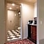 Hadley's Orient Hotel