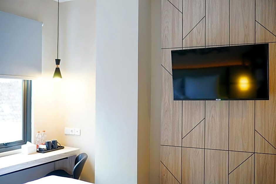 Front One Gosyen Hotel Salatiga