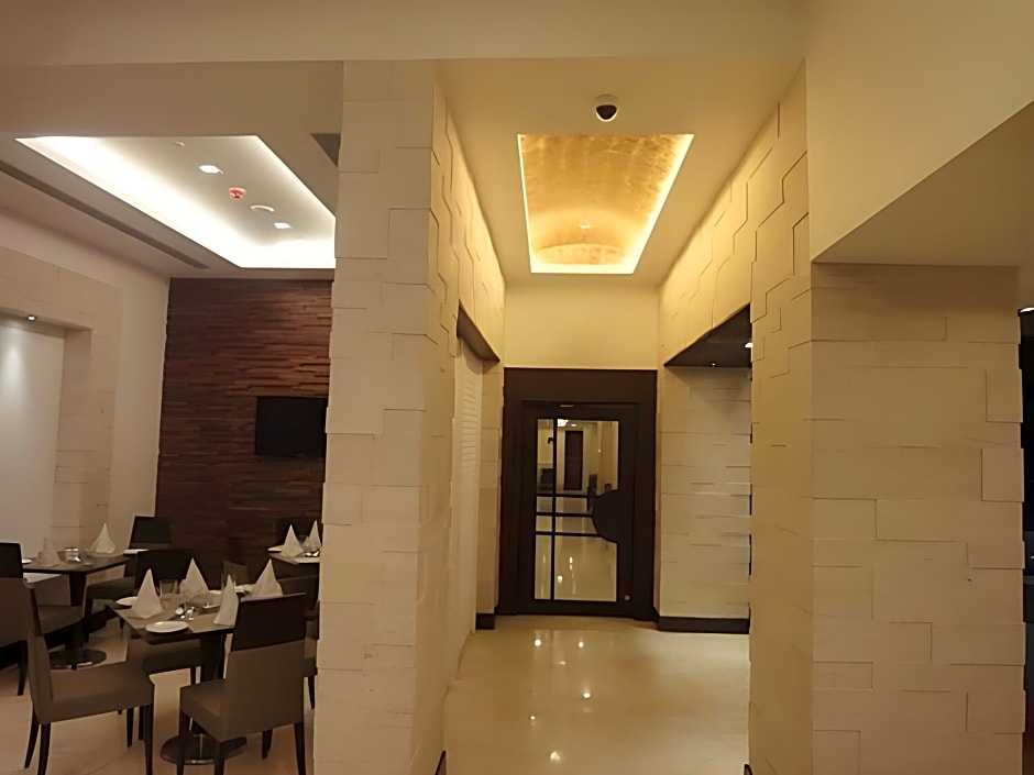 Radisson Hotel Varanasi