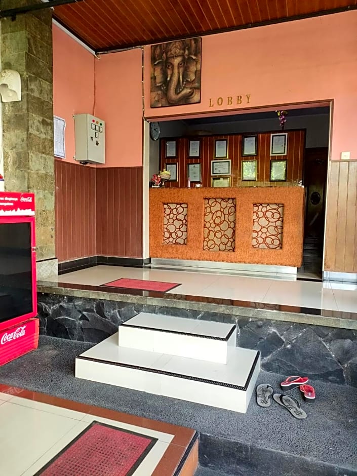 Aris Hotel Tabanan