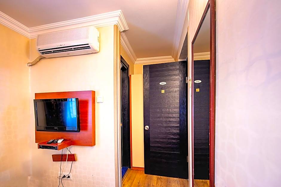 Kozan City Hotel