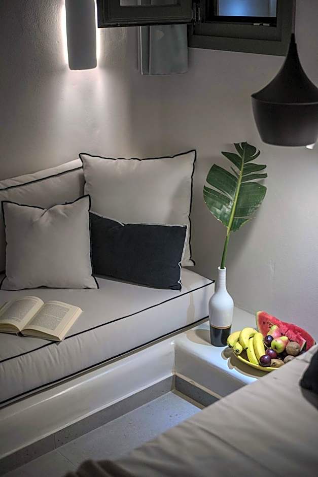 Melidron Hotel & Suites