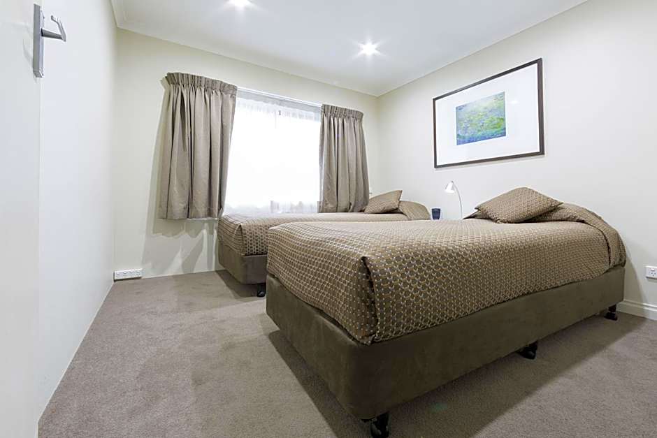 Forrest Hotel & Apartments