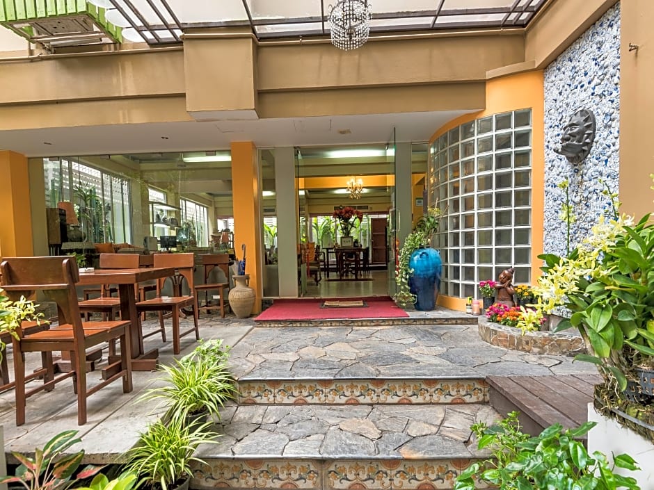 Sourire at Rattanakosin Island Hotel