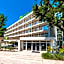 ibis Styles Golden Sands Roomer Hotel