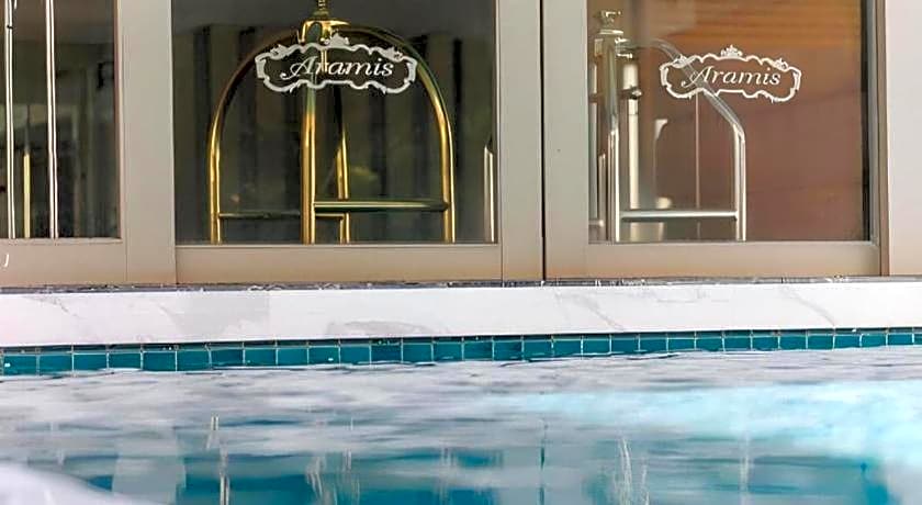 Aramis Hotel