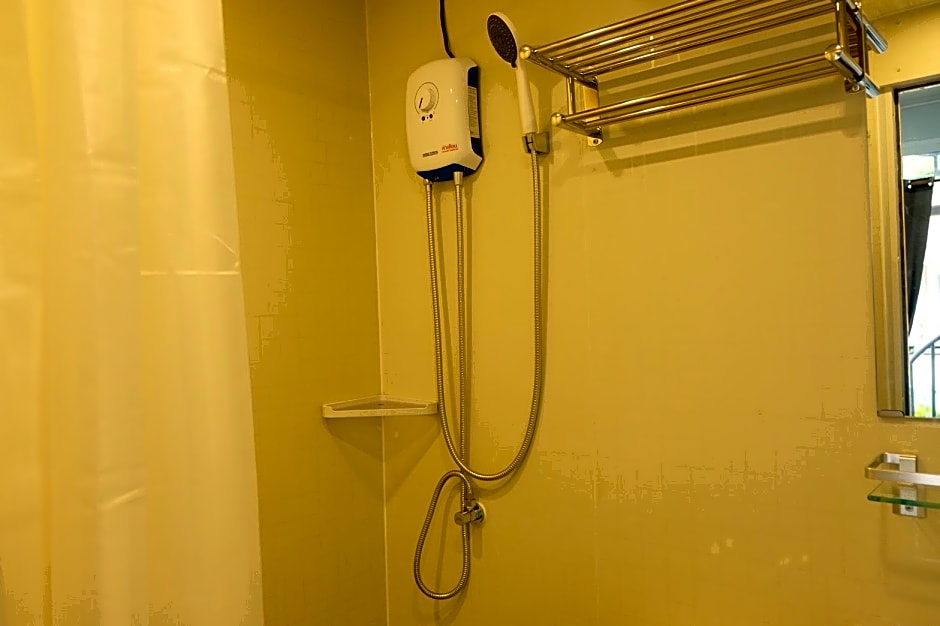 Baan Cha-lier Sook Bangsaray