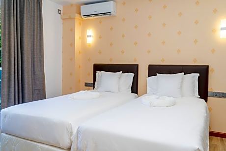 Twin Room with Balcony