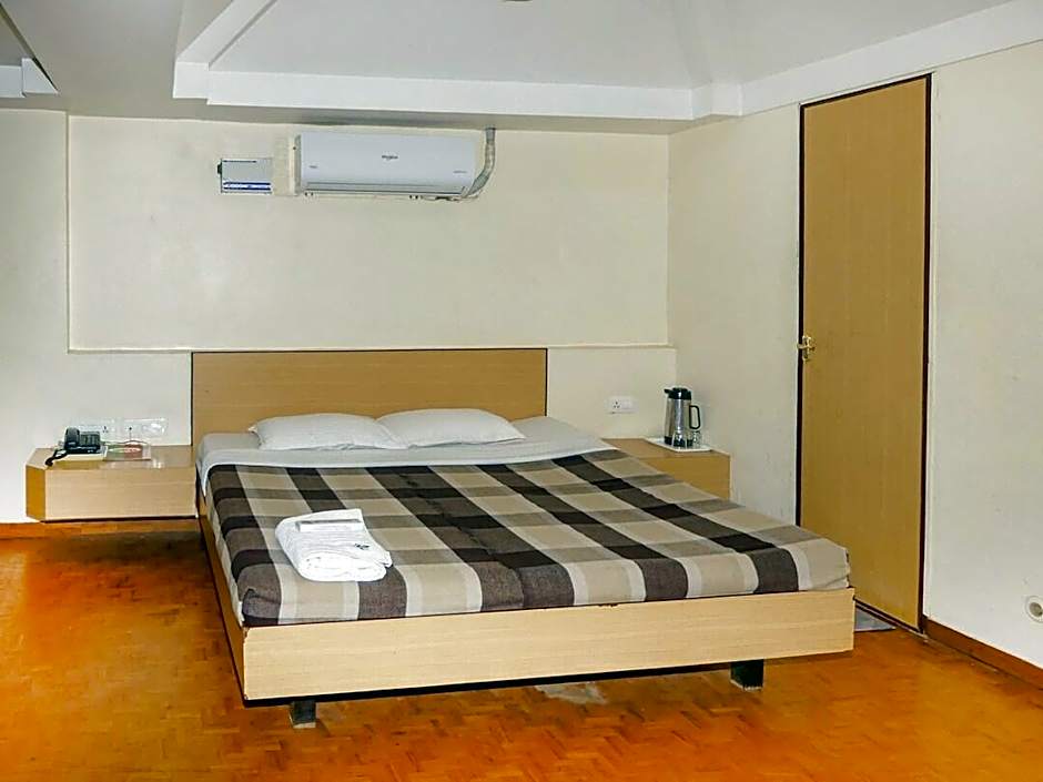 Hotel Supreme