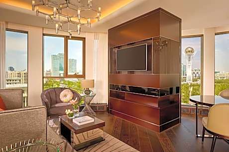 Junior Suite, 1 King, City view