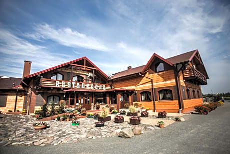 Hotel Trzy Podkowy***