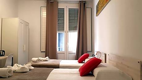 Twin Room with Private Bathroom
