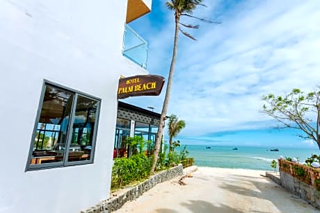 Palm Beach Hotel