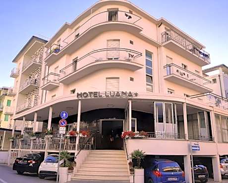 Hotel Luana