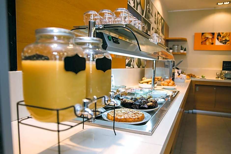 Holiday Inn Express Milan-Malpensa Airport By IHG