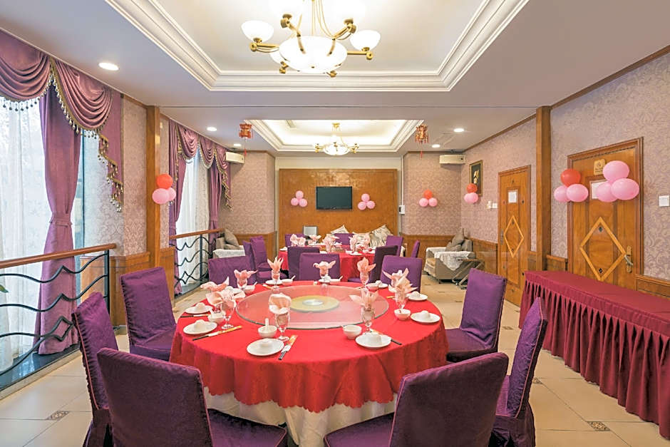 Xinyuan Hot Spring Hotel