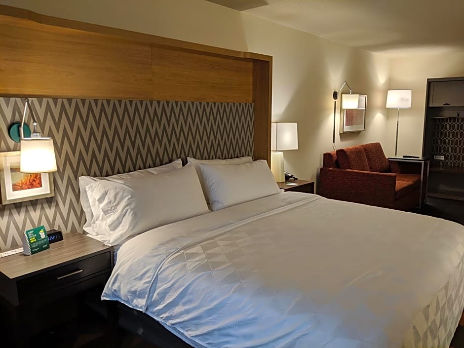 Holiday Inn Champaign, an IHG Hotel