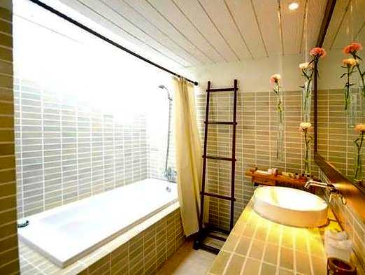 Iyara Beach Hotel and Plaza