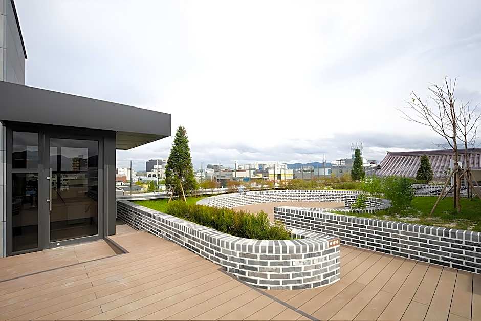 Jeonju tourist hotel kkotsim