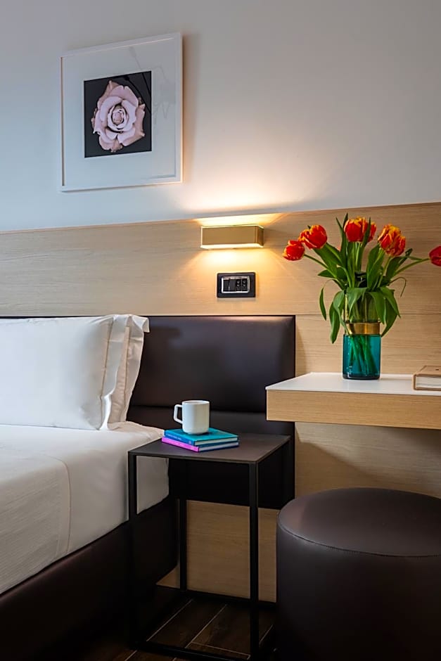 Globus Urban Hotel