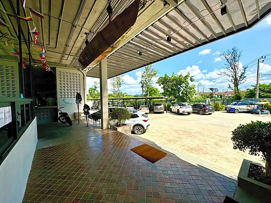 Chainam-Charmchuree residences cafe and spa