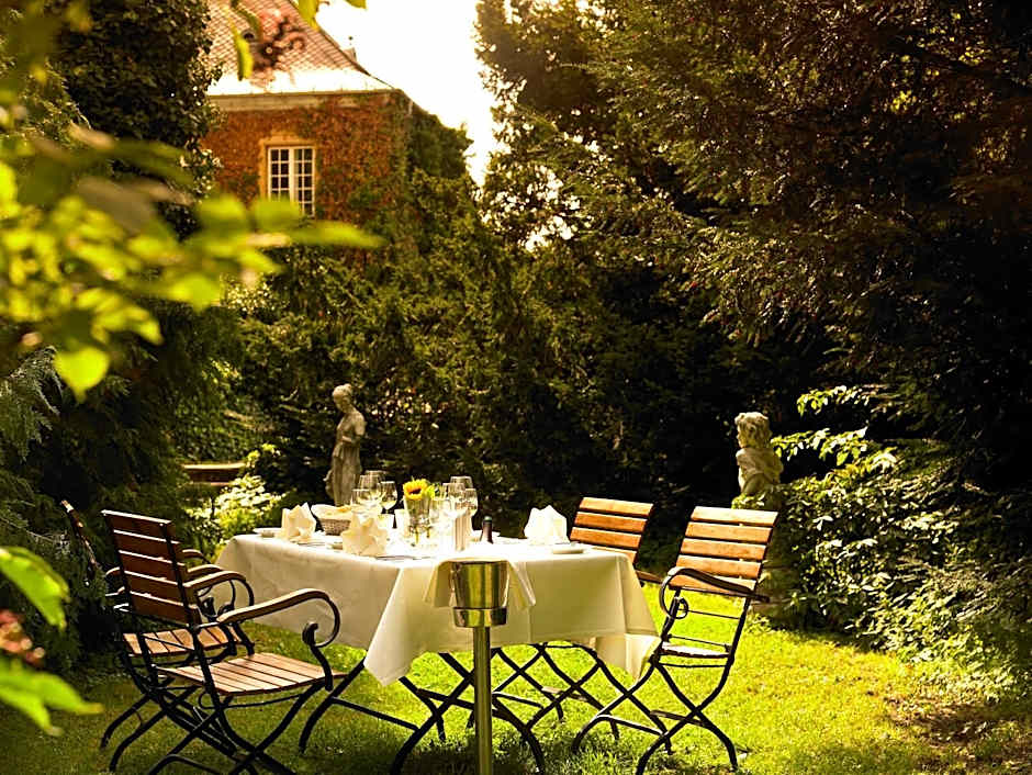 Hotel Schloss Edesheim