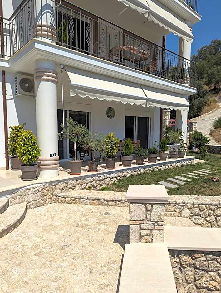 Natura Luxury Suites Parga