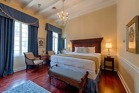 Suite with One King Bed