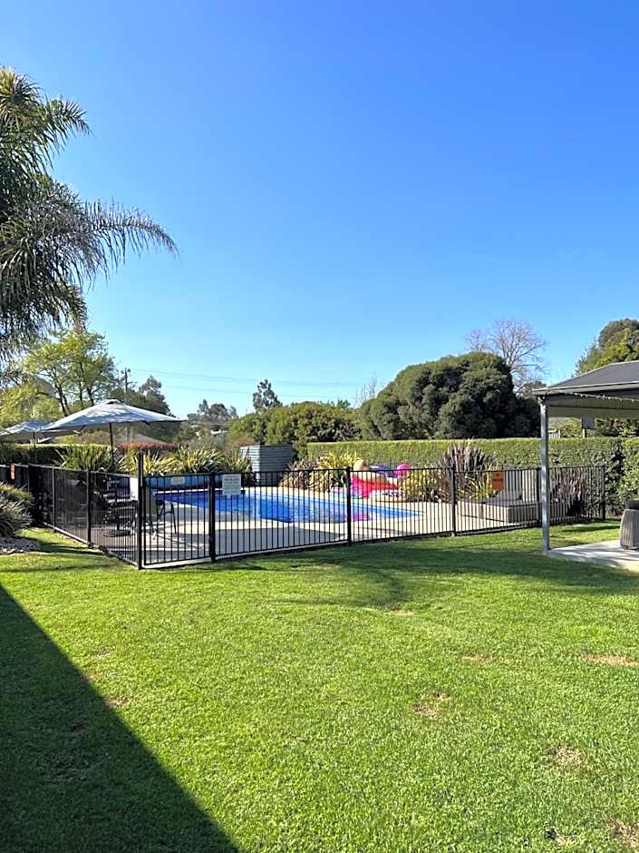 Alexandra Motor Inn - Victoria Aus