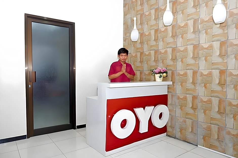 OYO 389 Sky Guesthouse