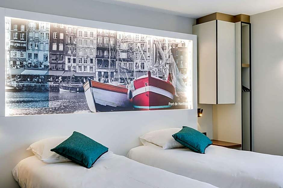 Brit Hotel Caen Nord - Mémorial