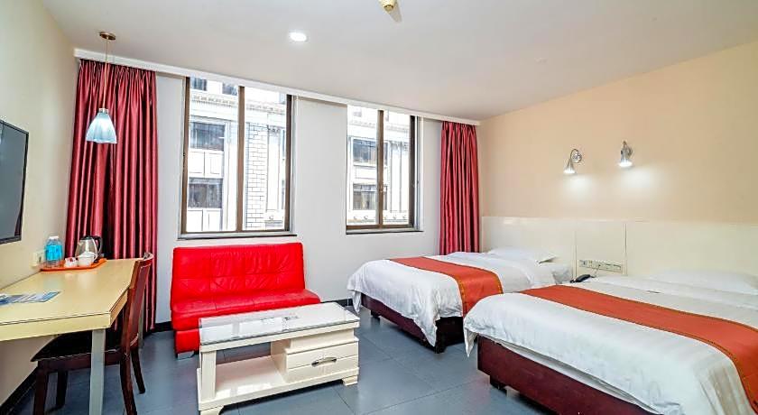 Ln White House Hotel