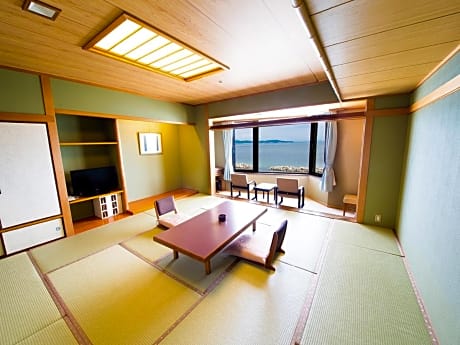 Japanese-Style Room with Ocean View - Buffet Breakfast + Buffet Dinner Included - Non-Smoking