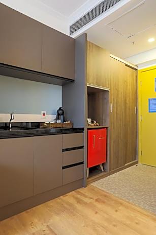 Royal King Suite - Non-Smoking