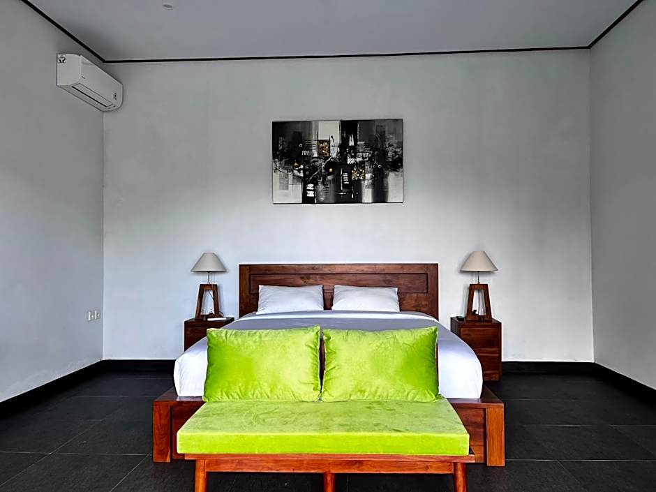 Ume Dukuh Home Sidemen