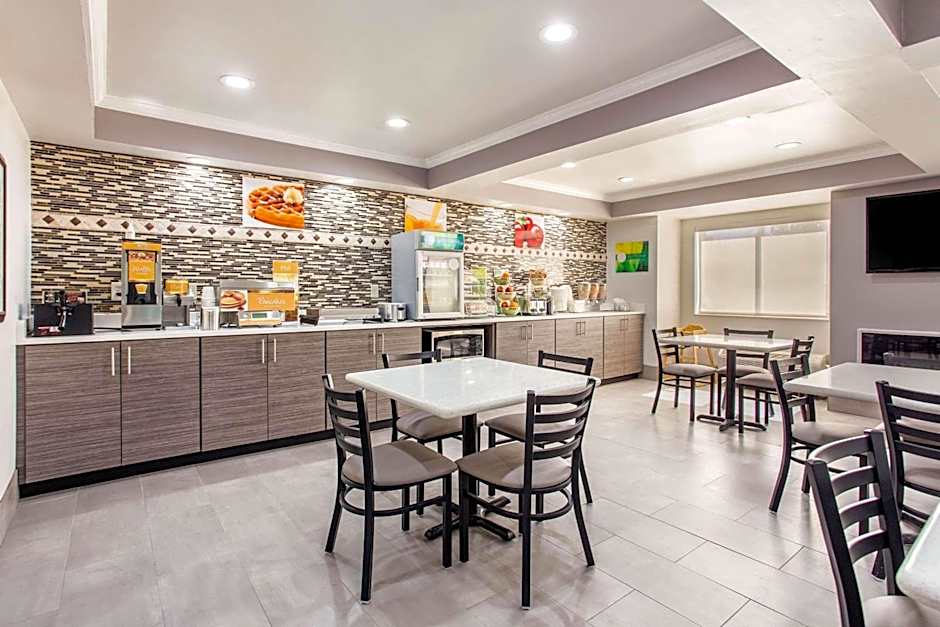 Quality Inn & Suites Myrtle Beach near Outlets