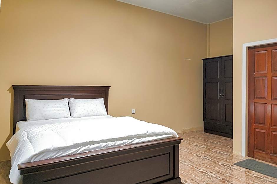 RedDoorz Syariah near Telanaipura Jambi