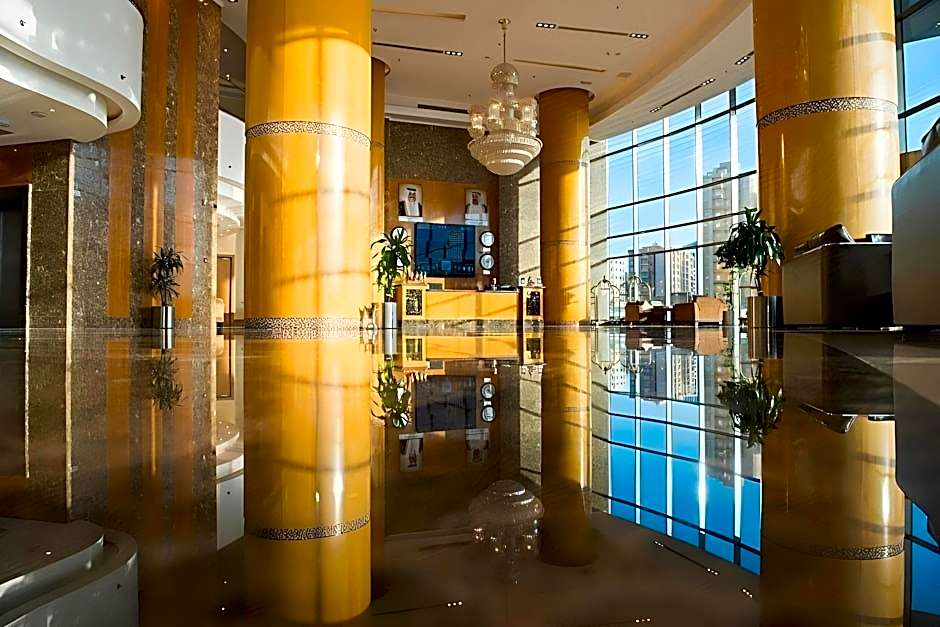 Grand Hotel