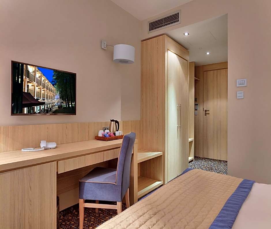 Bristol Art & Medical SPA