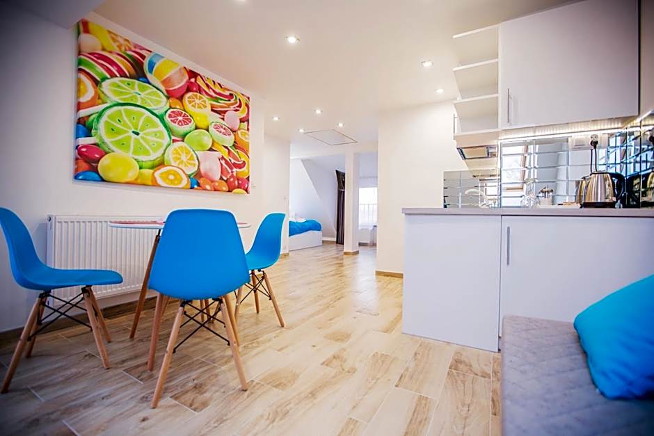 Adonis Apartments