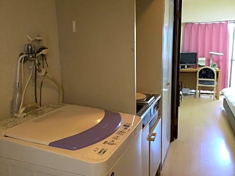 Single Room - Smoking